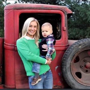 Meet your Posher, Carlee jo
